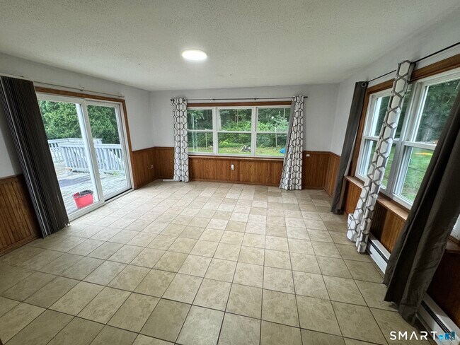 Building Photo - 9 Fulmore Dr
