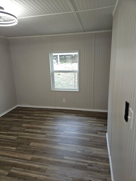 Building Photo - 21475 Coyote Trl