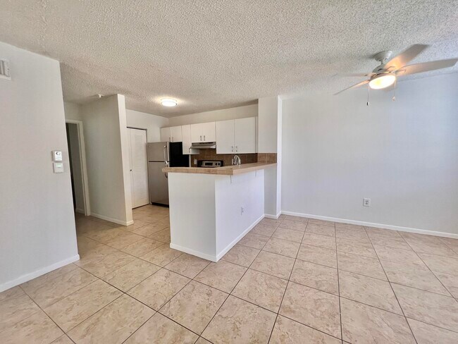 Primary Photo - 1755 Village Blvd