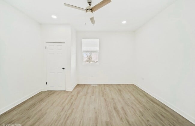Building Photo - 1216 Park Ave