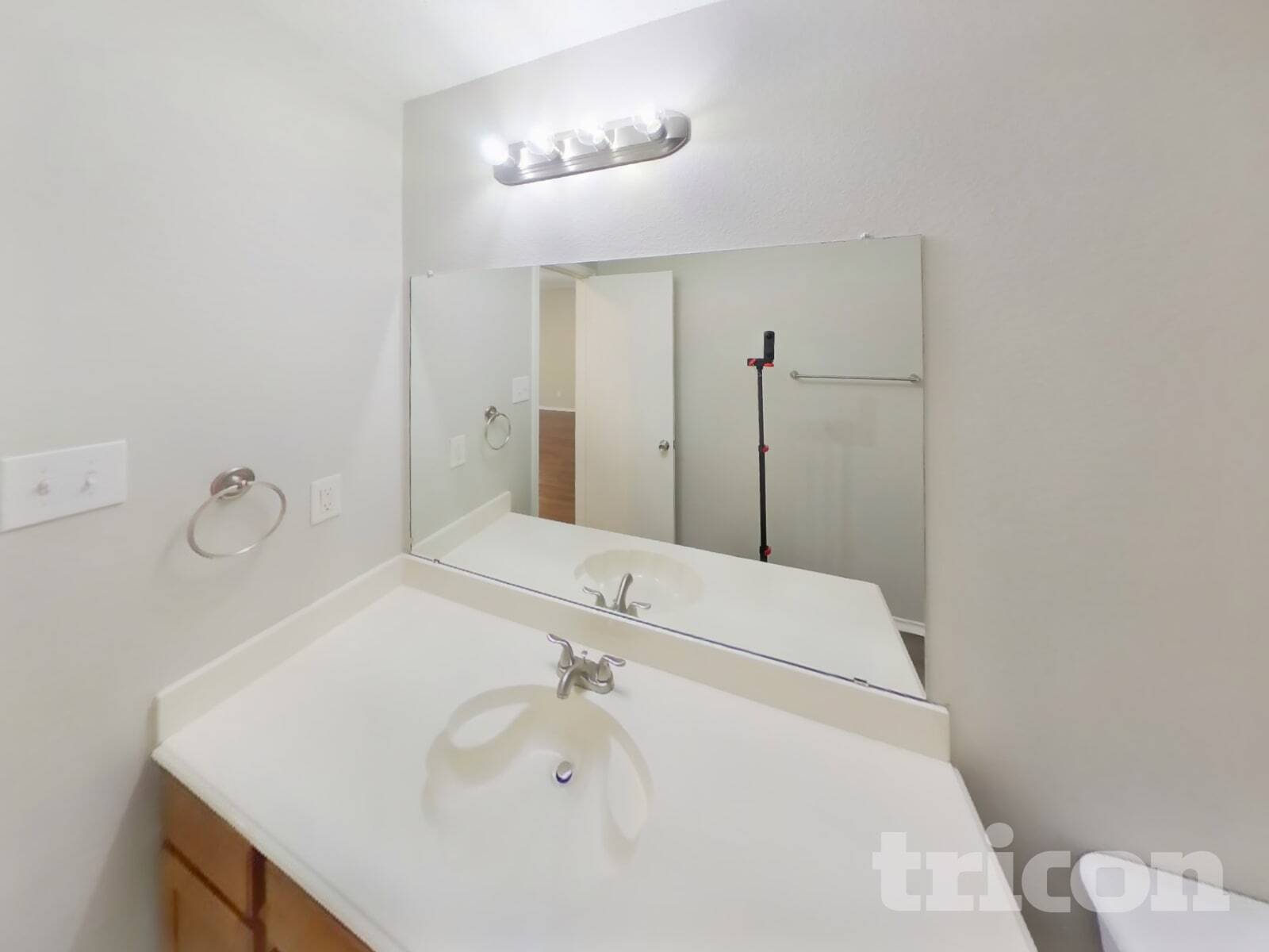 Building Photo - 7210 Compass Point Dr