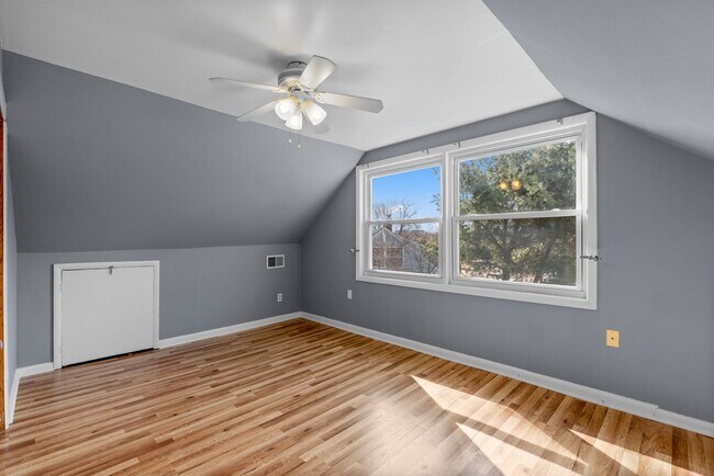 Building Photo - 4 Bed 2 Bath - Twinbrook Cape Cod - Move In Ready