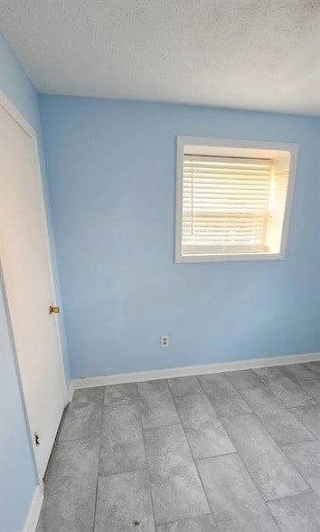 Building Photo - 3083 Claiborne Dr NW