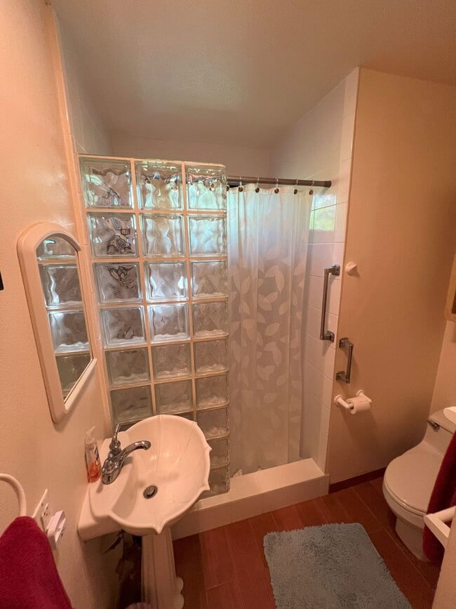 Building Photo - Waimea 3 bedroom 2.5 bath for Rent