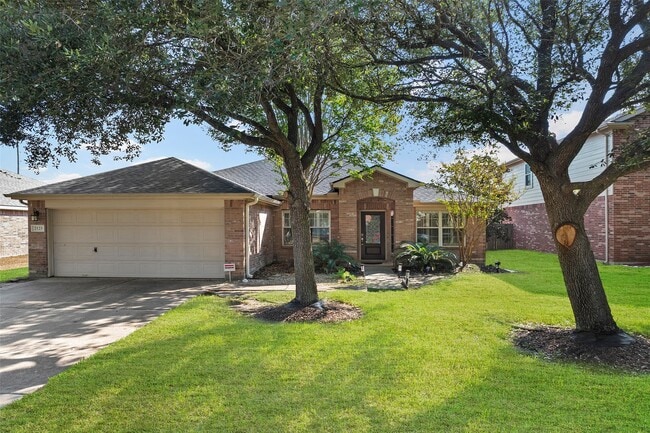 Primary Photo - 2123 Enchanted Park Ln