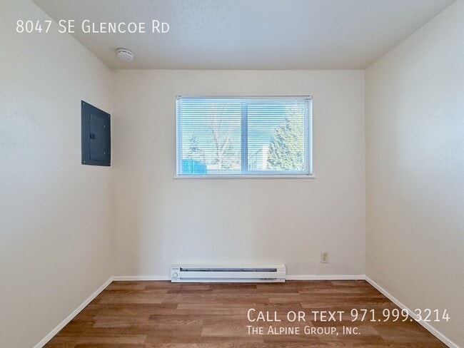 Building Photo - 8047 SE Glencoe Rd