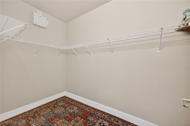 Building Photo - 9601 Spanish Moss Way