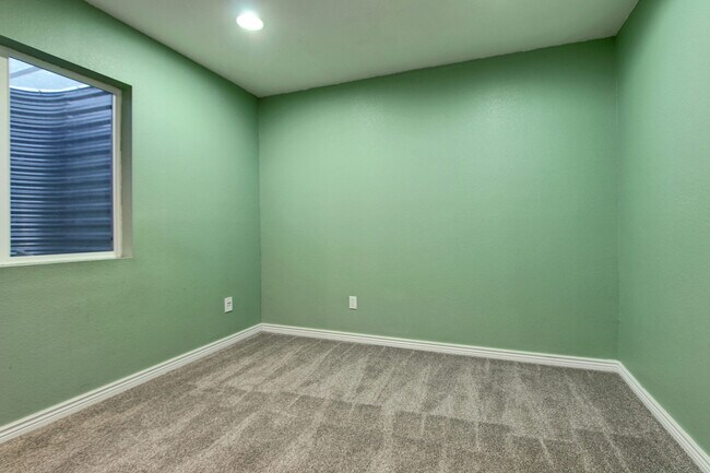 Building Photo - The Meadows of Castle Rock Ranch home w/finished basement & Mountain Views.