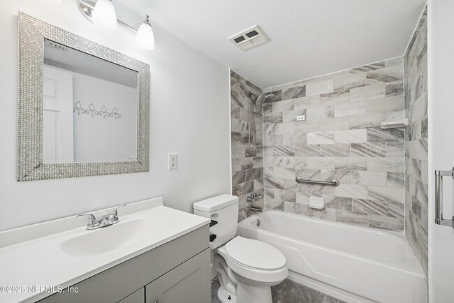 Building Photo - 4329 Plaza Gate Ln S