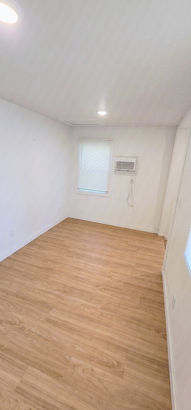 Bedroom - 923 Las Juntas St