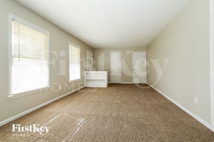 Building Photo - 5551 Four Winds Dr SW