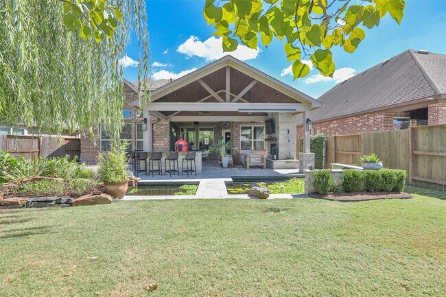 Building Photo - 2215 Tonkawa Trl