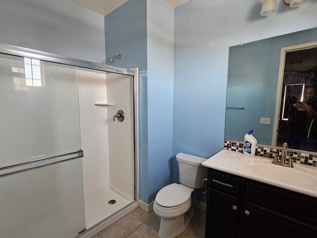 Building Photo - Spacious 4584 sq ft Home in Adora Trails!