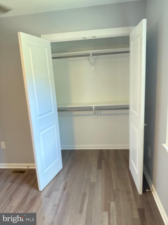 Building Photo - 7810 Newington Woods Dr