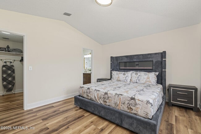 Building Photo - 2658 Sam Houston Pl