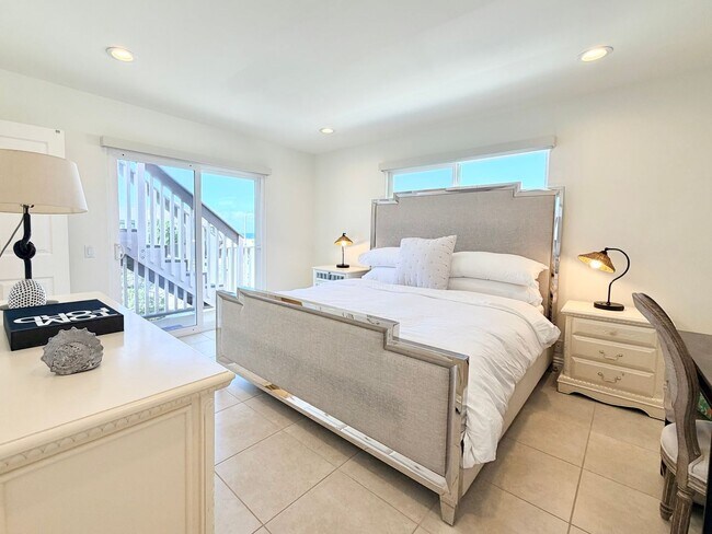 Building Photo - Sunset By The Sea – Coastal Relaxation on ...