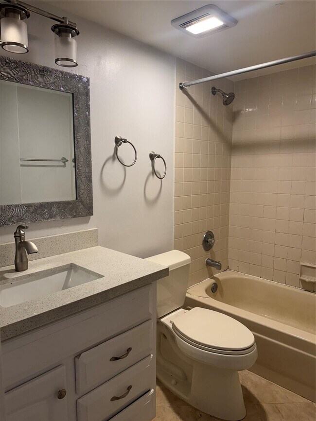 Building Photo - 9055 Wiles Rd