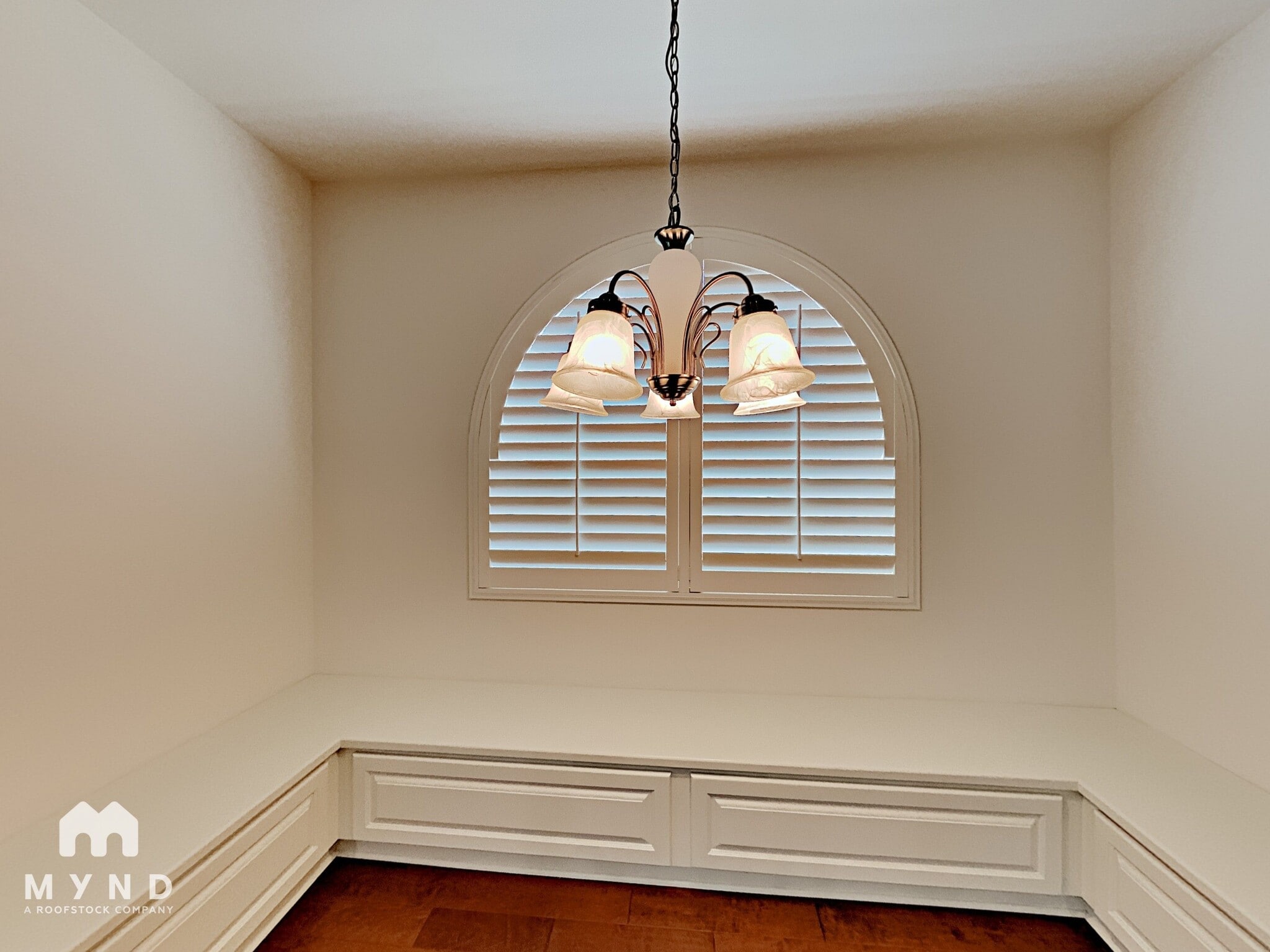 Building Photo - 1529 Bath Ave