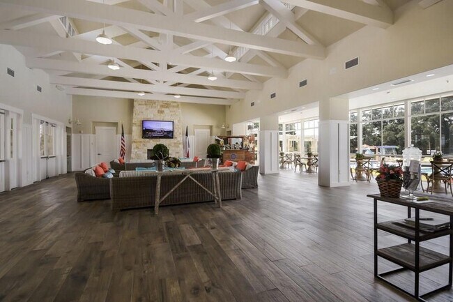 Building Photo - 276 La Dera Dr