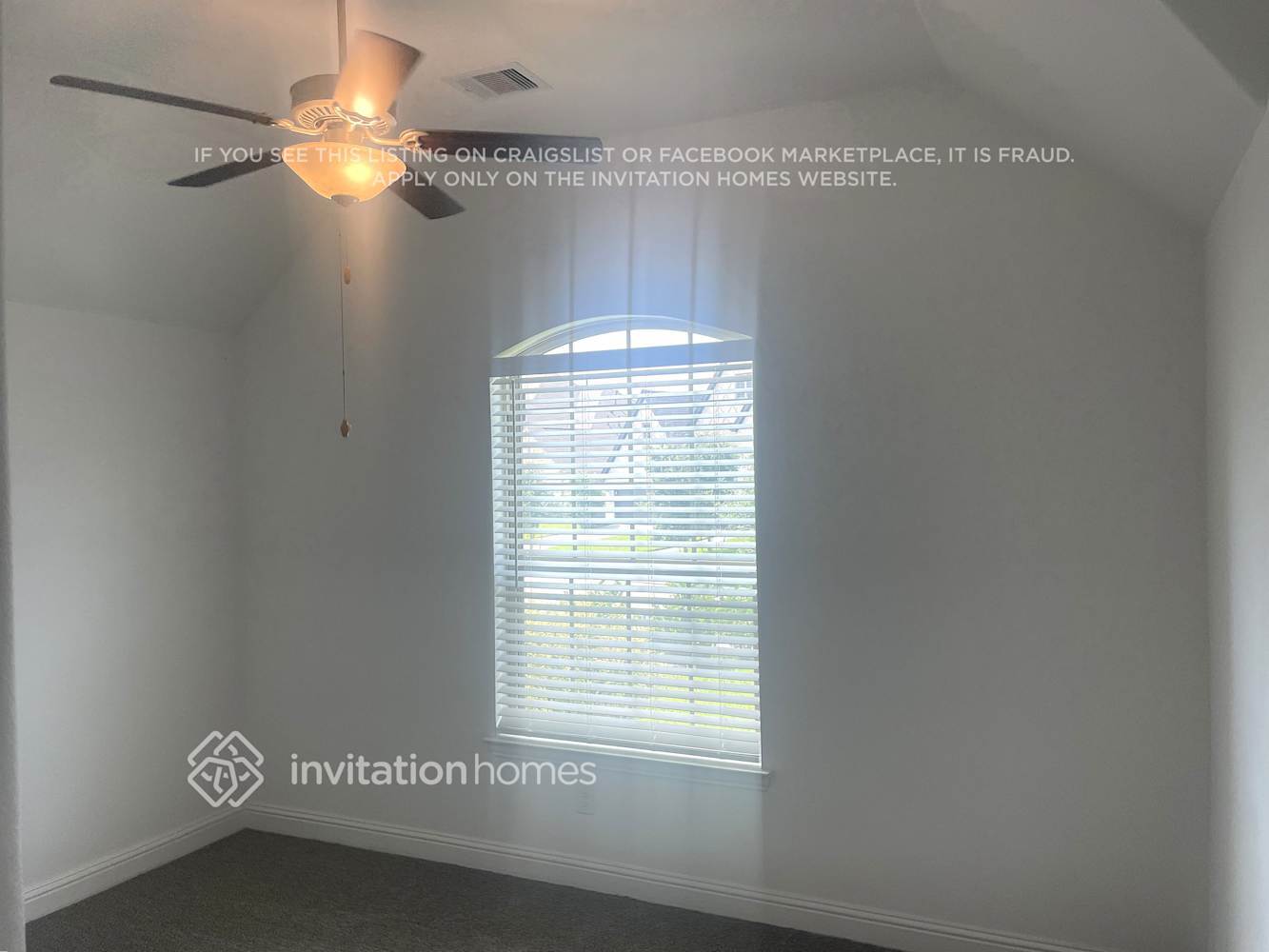 Building Photo - 23627 Maplewood Ridge Dr
