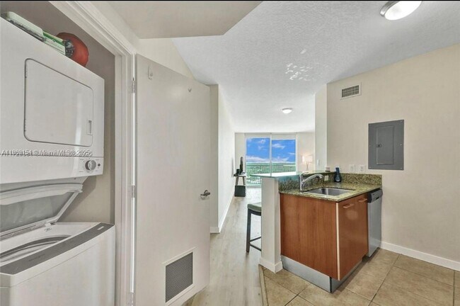 Building Photo - 9055 SW 73rd Ct