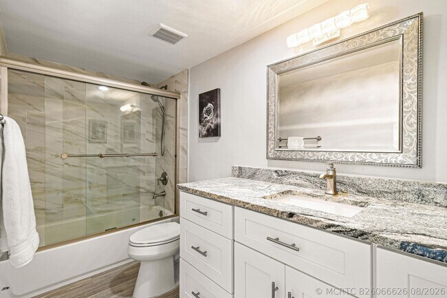 Building Photo - 3546 S Ocean Blvd