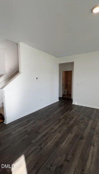 Building Photo - 852 Bullhorn Dr