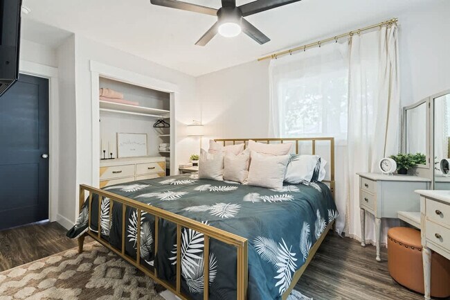 Building Photo - 1419 Fairview Ave