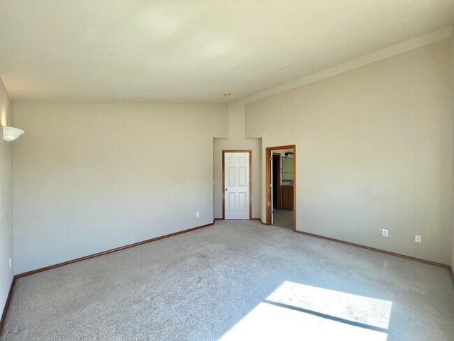 Building Photo - Great Home For Rent
