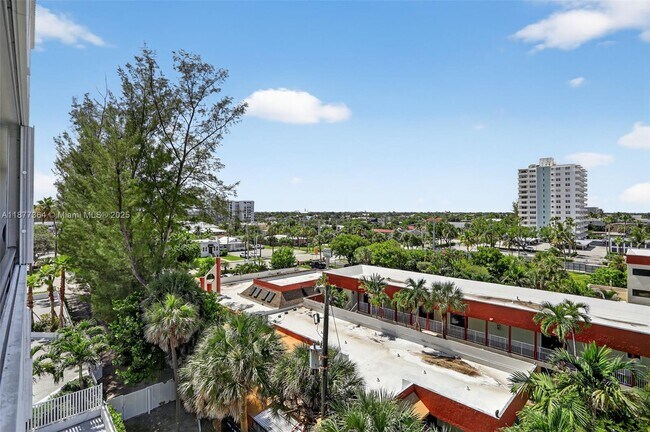 Building Photo - 1500 N Ocean Blvd