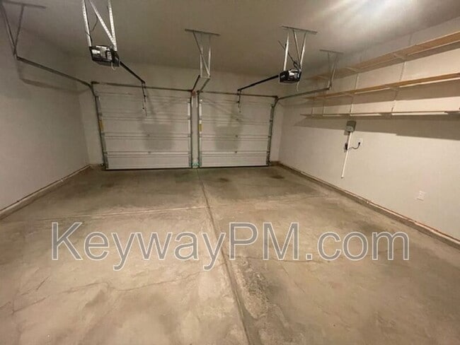 Building Photo - 532 Myrtle Crst