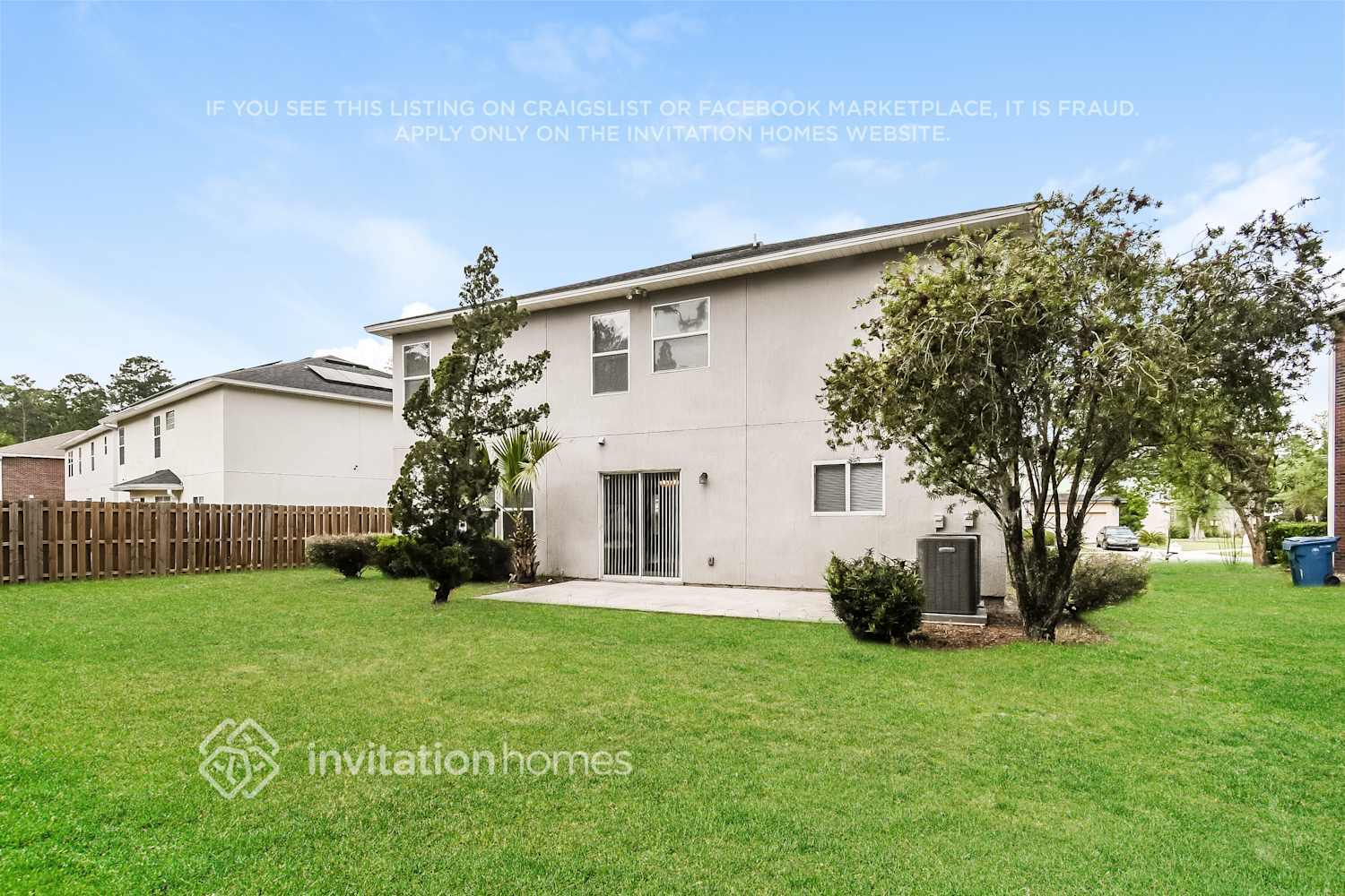 Building Photo - 12192 Pebble Point Dr W