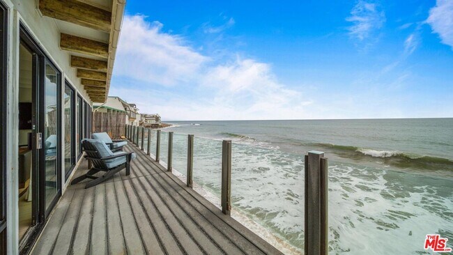 Building Photo - 11358 Pacific Coast Hwy