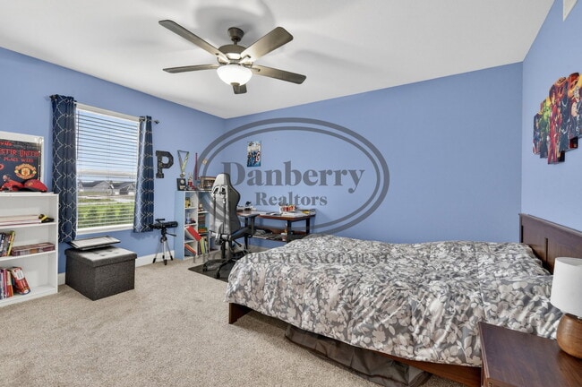 Building Photo - 24989 Reddington Ct