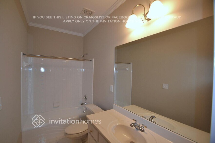 Building Photo - 1920 Hickory Station Cir