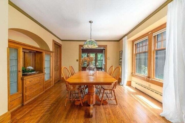 Building Photo - 824 N 66th St