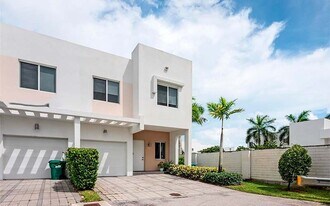 Building Photo - 7205 NW 103rd Path