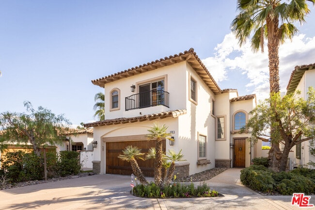 Building Photo - 546 N Indian Canyon Dr