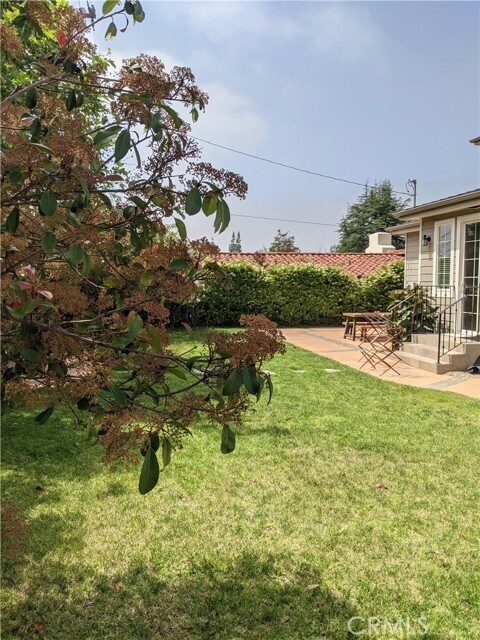 Building Photo - 4634 La Canada Blvd