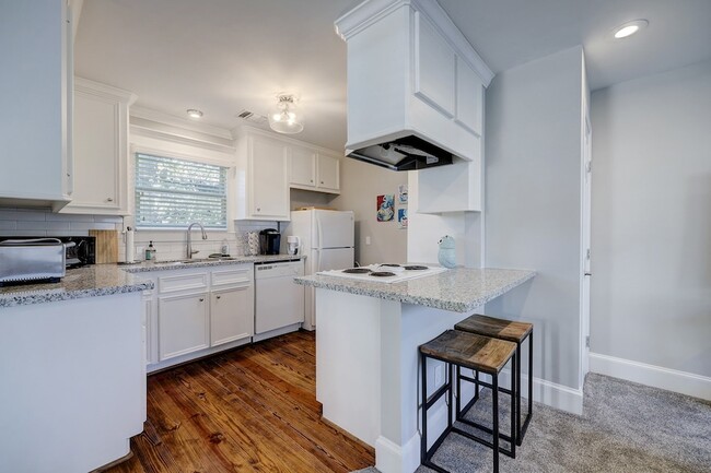 Building Photo - 516 Heights Blvd