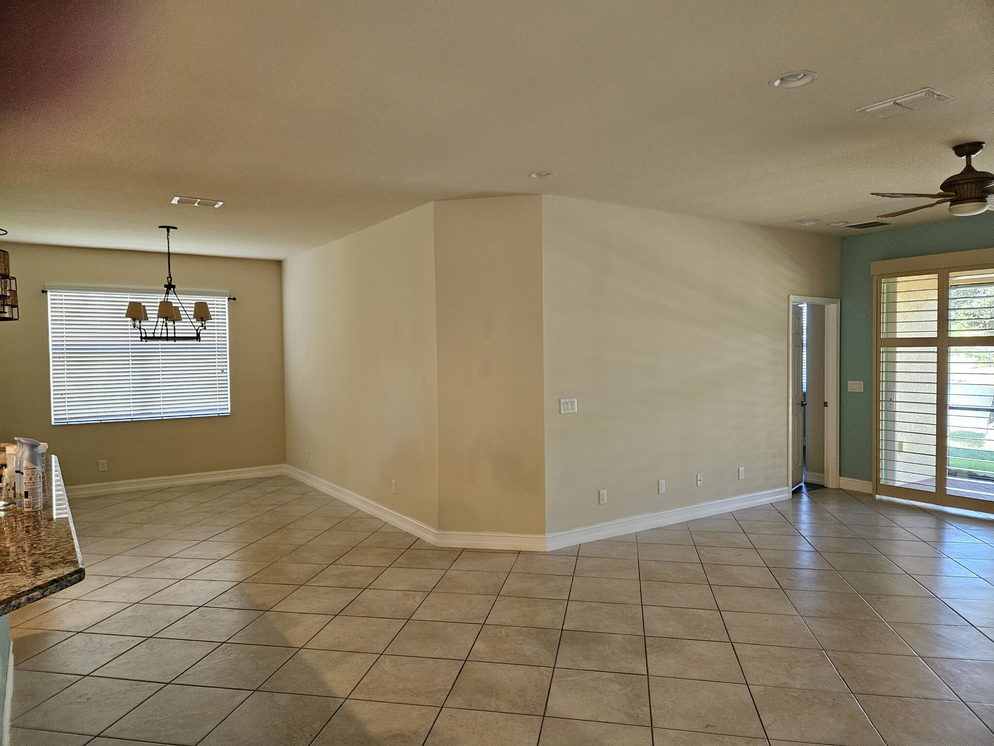 dining area - 15617 Aurora Lake Cir