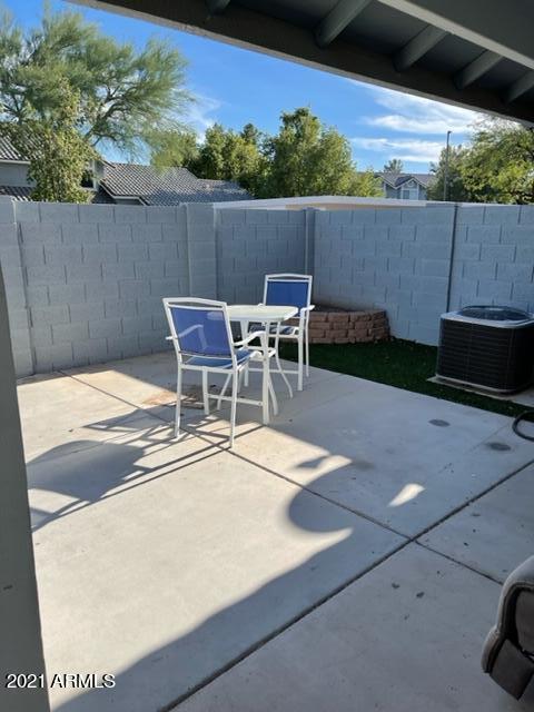 Building Photo - 860 N McQueen Rd