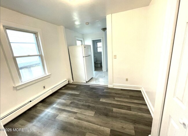 Building Photo - 11 St Peters Pl