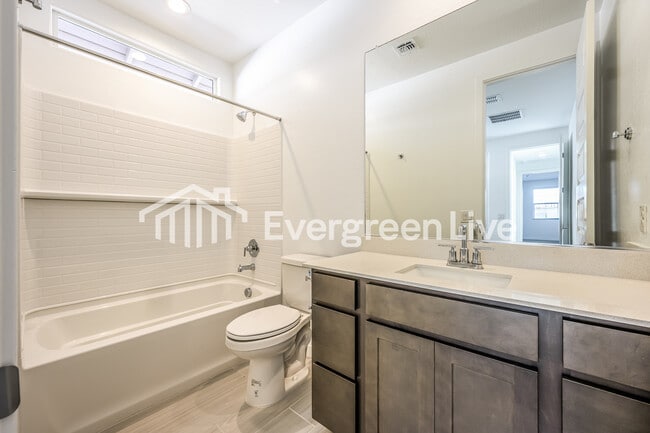 Building Photo - 9844 W Verde Ln