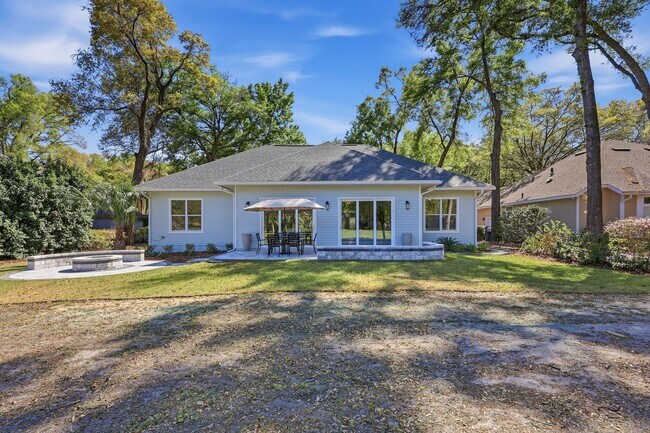 Building Photo - Luxury Golf Course Living in Haile Plantation | Fully Renovated 4BR Home in Gainesville