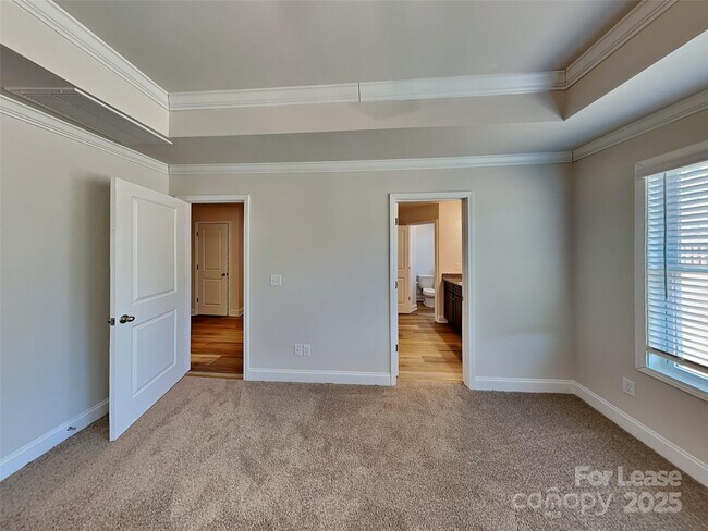 Building Photo - 139 Queenshall Rd