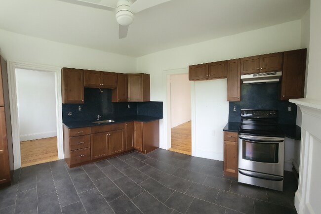 Building Photo - 52 Steinmetz Rd