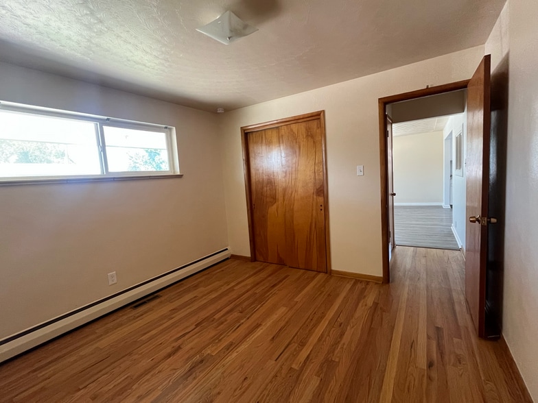 Building Photo - 3950 W 44th Ave