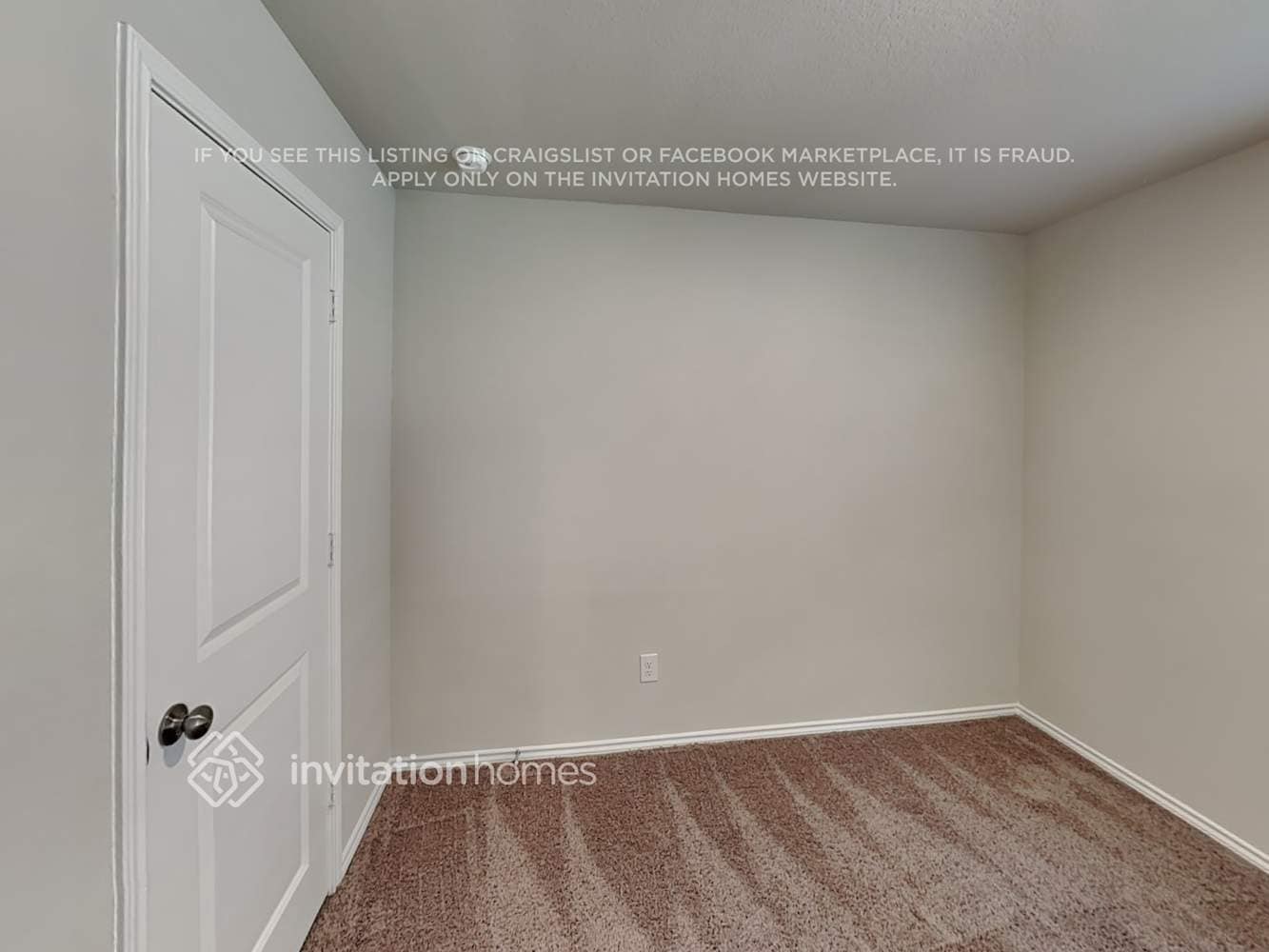 Building Photo - 7331 Avila Vis