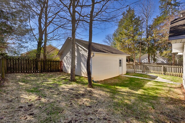Building Photo - 202 Lanier Rd